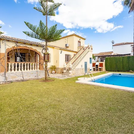 Vilches Villa *